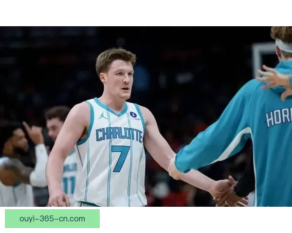 皮尔斯为弗拉格辩护称06数据新秀无缘最佳新秀与04詹瓜之争密切相关